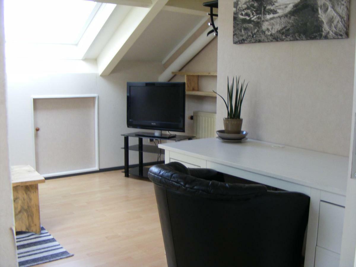 Bed and Breakfast Njoy-Uithof Den Haag Exterior foto